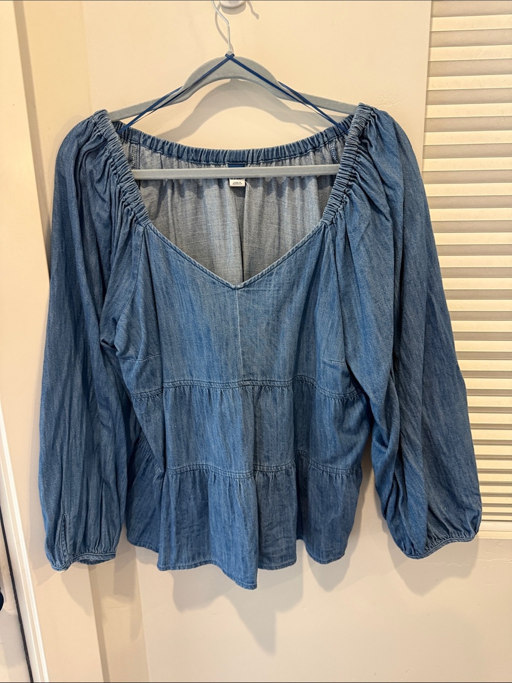 Old Navy Light Blue Denim Peasant Blouse with Gathered Sleeves